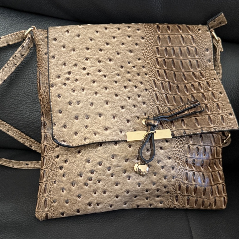 Shoulder/crossbody bag